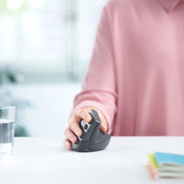 Logitech MX Vertical Advanced vertikalni ergonomski bežični optički miš, za dešnjake, USB, grafit (910-005448) - Slika 7