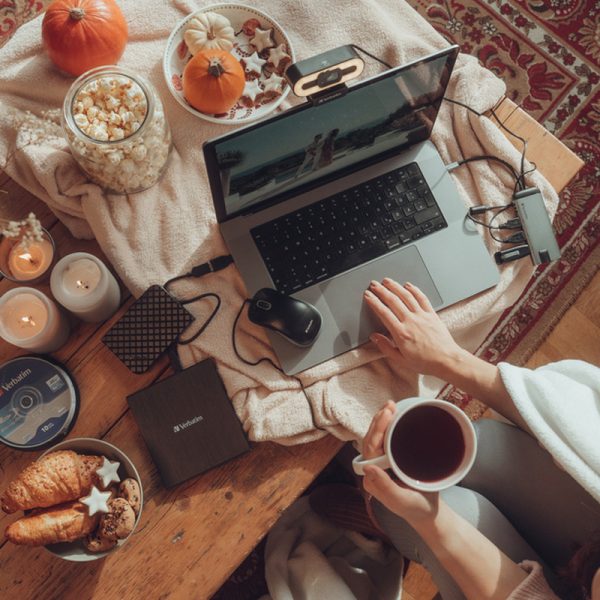 Verbatim AWC-02 web kamera, Full HD 1080p sa autofokusom, mikrofonom i svijetlom - Slika 3